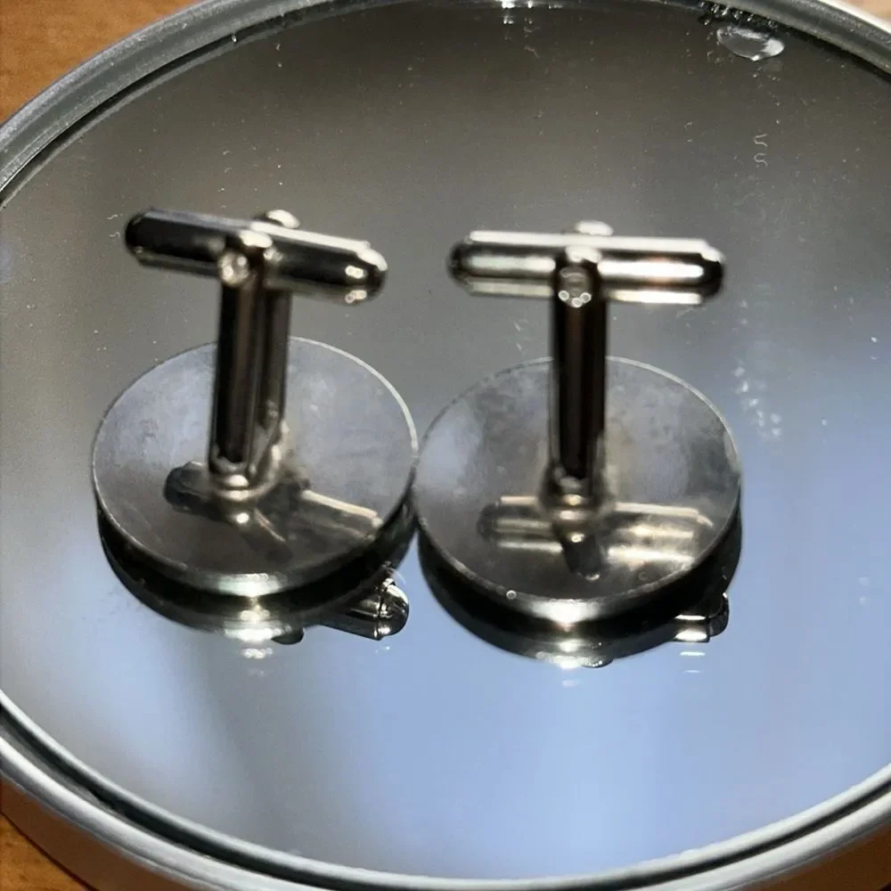 Vintage‎ silver tone circle disc cuff links with textured middle